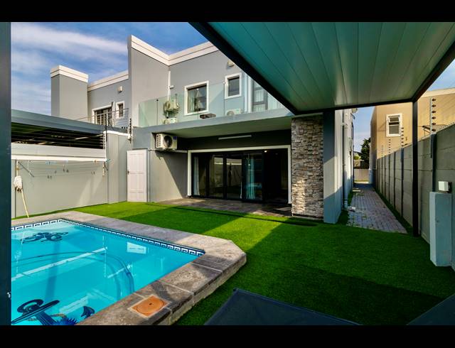 4 BEDROOM SEMI DETACHED TO LET IN PARKLANDS